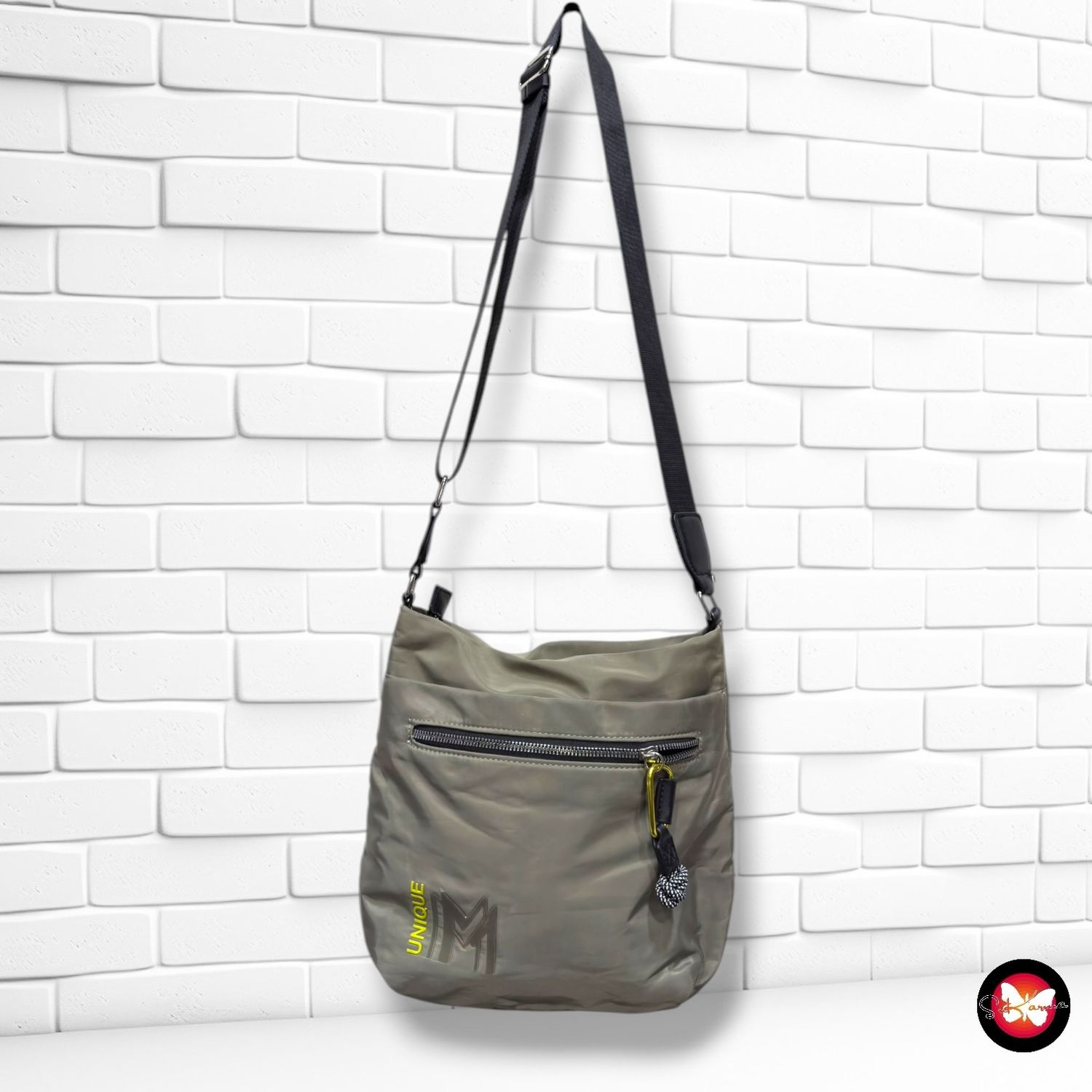 **HOY** Bolso bandolera de tela  color Verde militar Talla MEDIANO