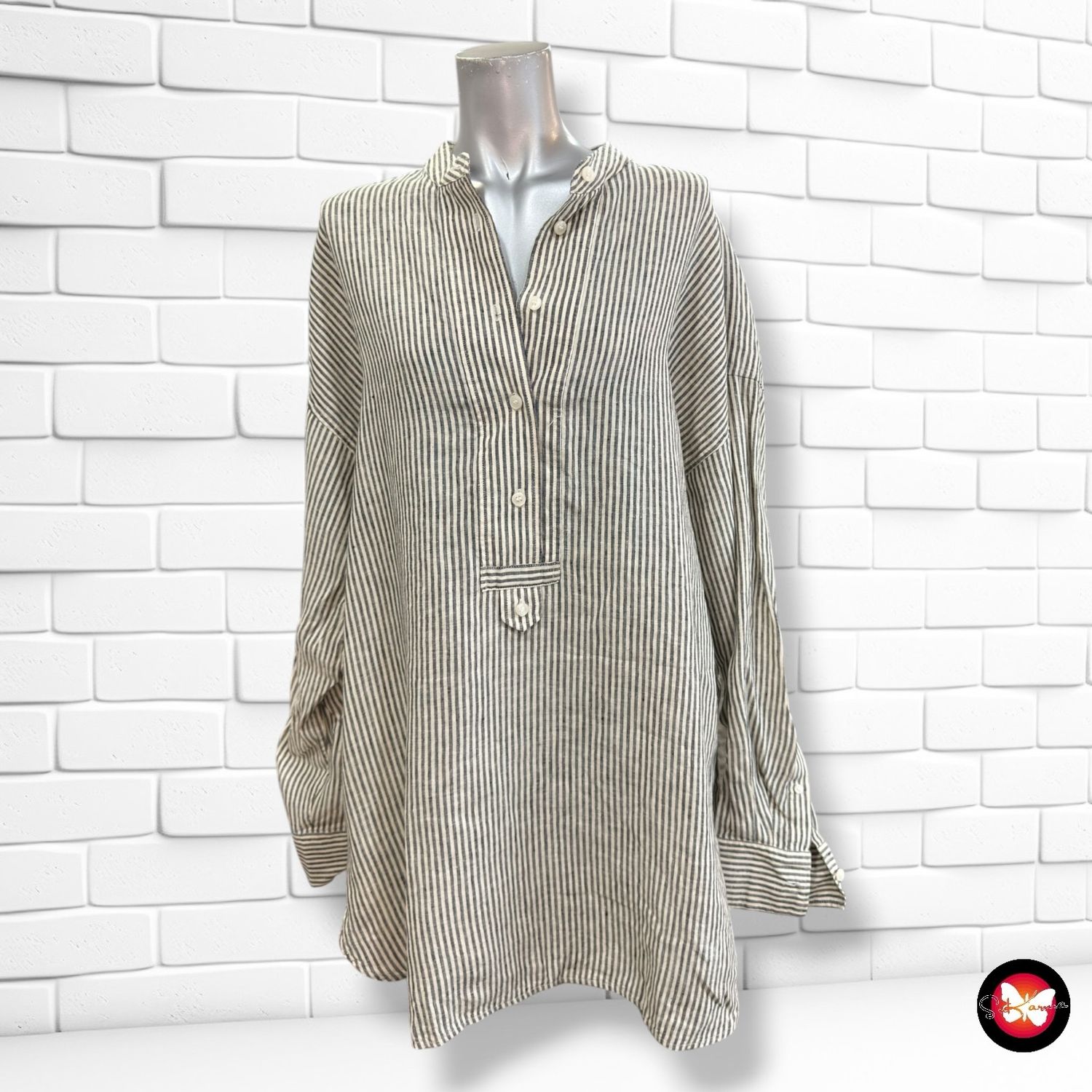 **HOY** Blusón de lino  color Negro y hueso Talla 40 (grande)