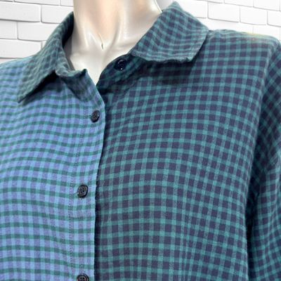 **HOY** Camisa de manga larga de cuadritos PULL&BEAR color Azul y verde Talla M