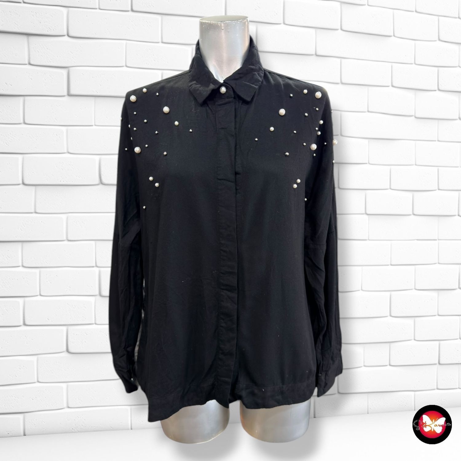 **HOY** Camisa de manga larga con perlitas ZARA color Negro Talla M