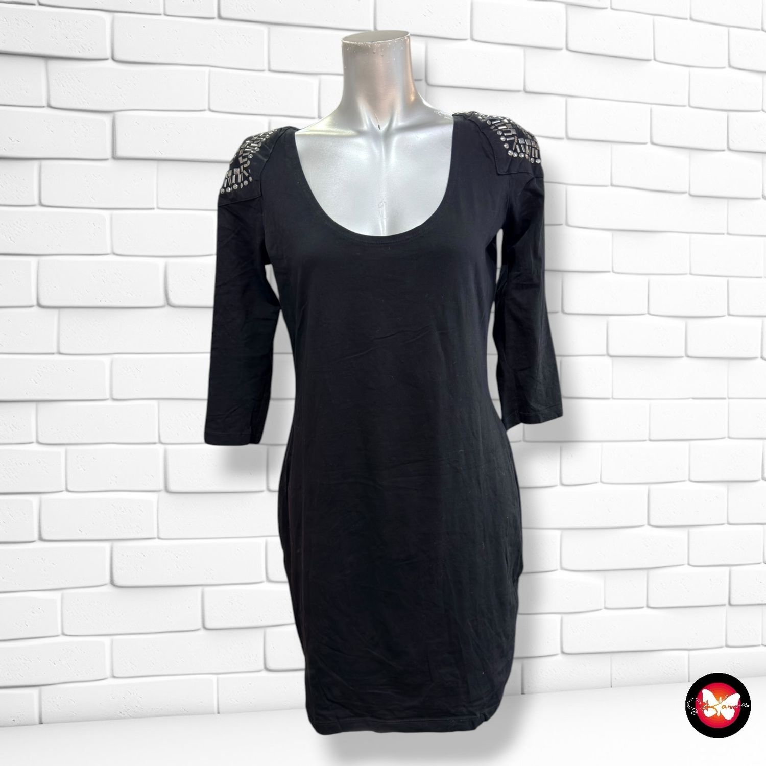 Vestido básico con detalles en los hombros CLOCKHOUSE color Negro Talla XL