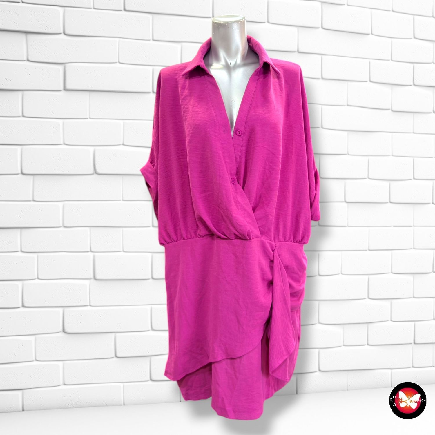 **HOY** Blusa asimétrica  color Magenta Talla 2XL
