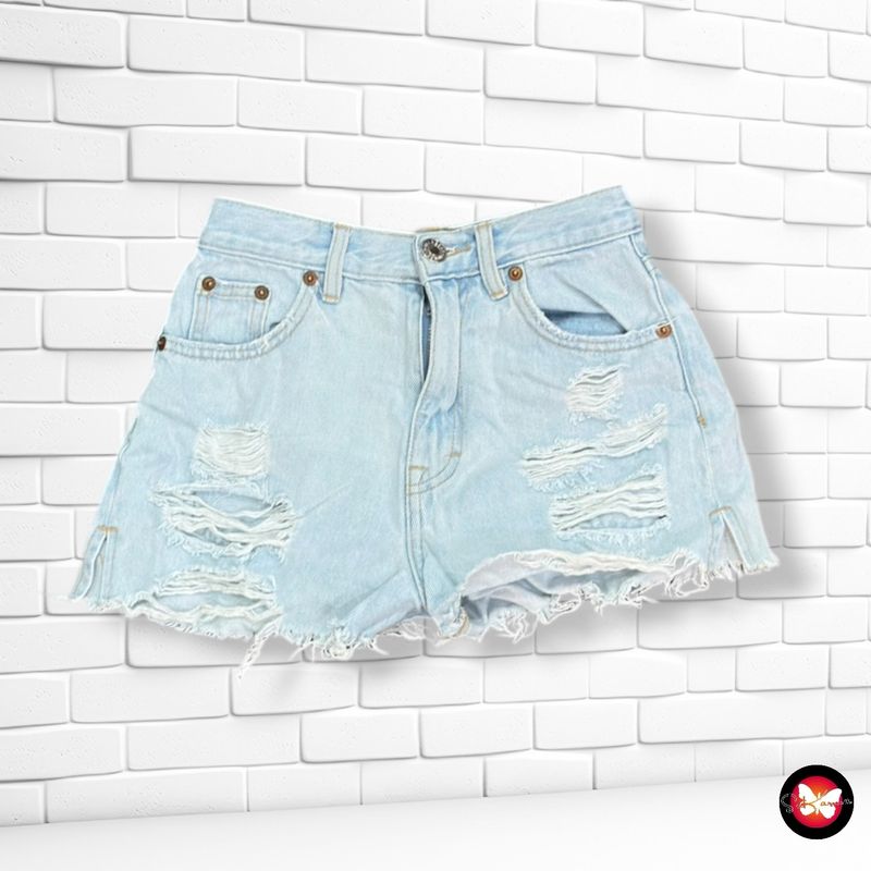 **HOY** Short PULL&amp;BEAR color Azul vaquero Talla 32