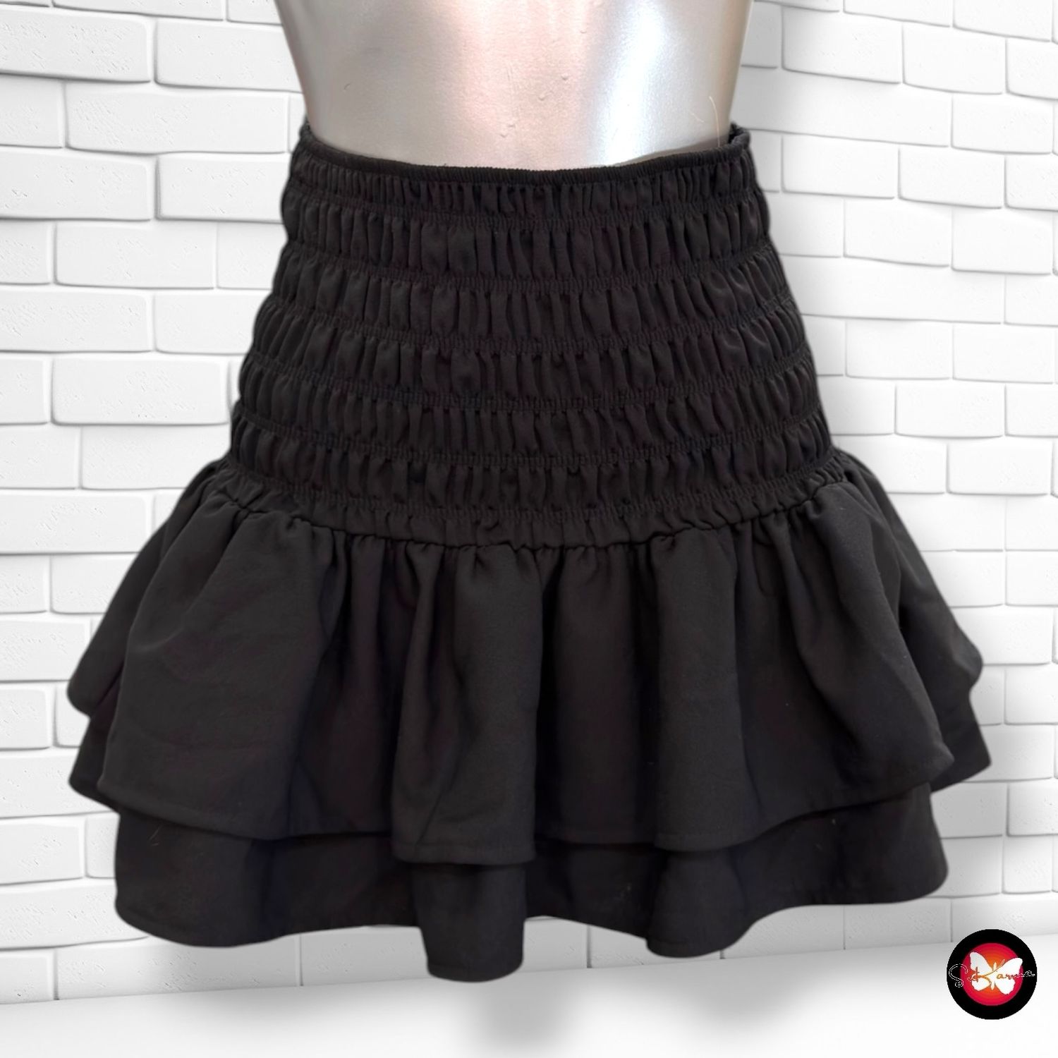 **HOY** Falda de volante ZARA color Negro Talla M