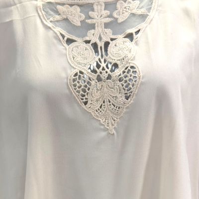 **HOY** Blusa de manga corta con encaje ZARA color Beige Talla S (muy grande)