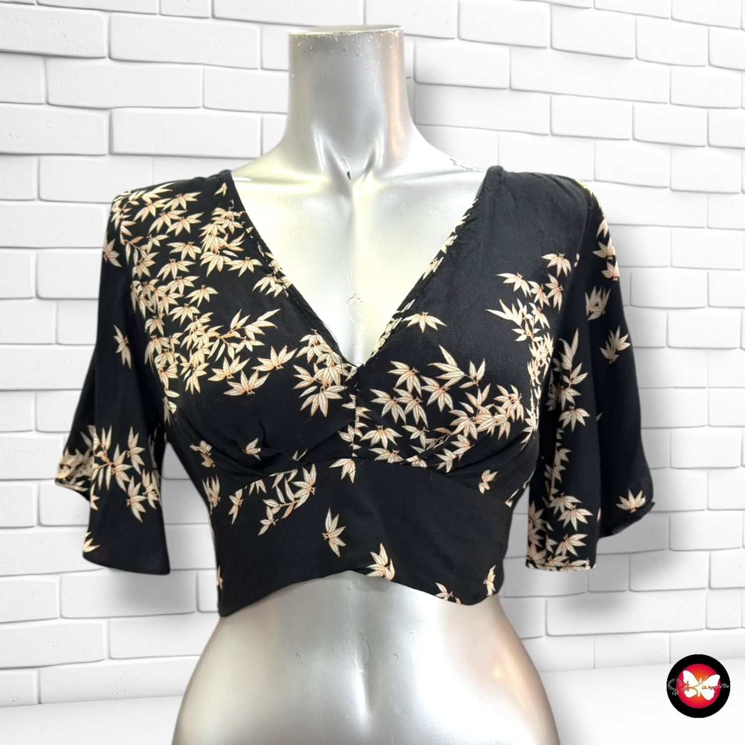 **HOY** Crop top atado en la espalda ZARA color Negro y beige Talla S