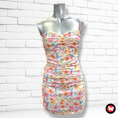 **HOY** Vestido de tirantes con dreapeado SHEIN color Varios Talla S