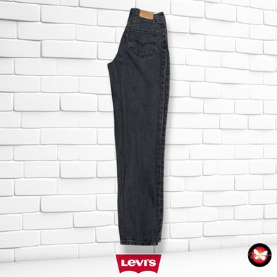**HOY** Pantalón 80s MOM JEAN LEVI’S color Negro vaquero Talla S (W26)