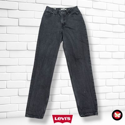 **HOY** Pantalón 80s MOM JEAN LEVI’S color Negro vaquero Talla S (W26)