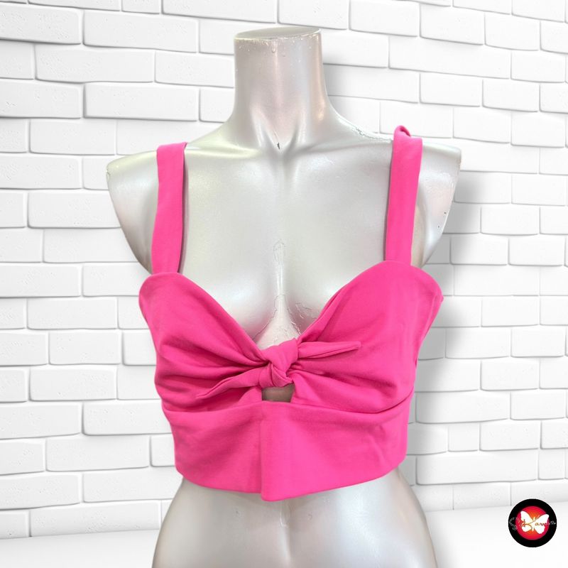 **HOY** Crop top con lacito DIVIDED color Fucsia Talla M