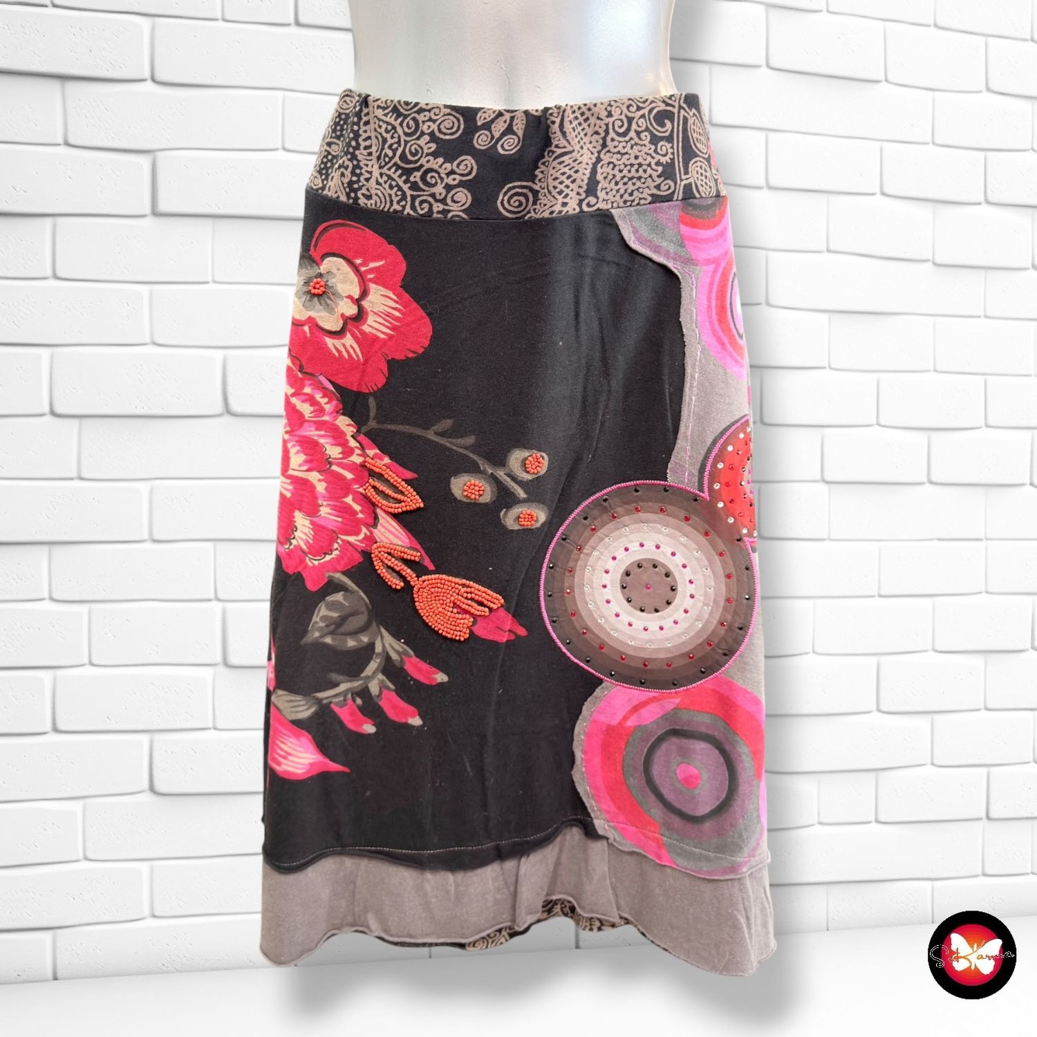 **HOY** Falda elástica DESIGUAL color Varios Talla XL