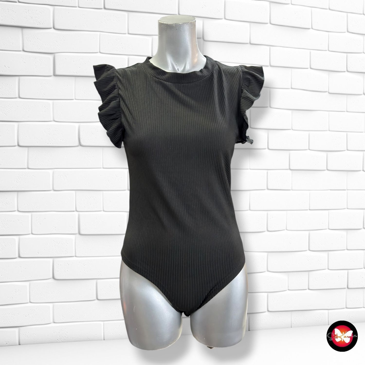 **HOY** Body canalé con volantitos SHEIN color Negro Talla S