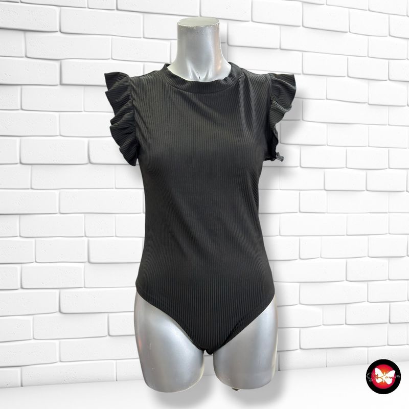 **HOY** Body canalé con volantitos SHEIN color Negro Talla S