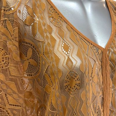 **HOY** Blusa traslúcida de encaje  color Marrón Talla ÚNICA