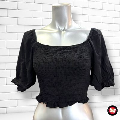 **HOY** Blusa cropped DISTRIKT NØRREBRO color Negro Talla S
