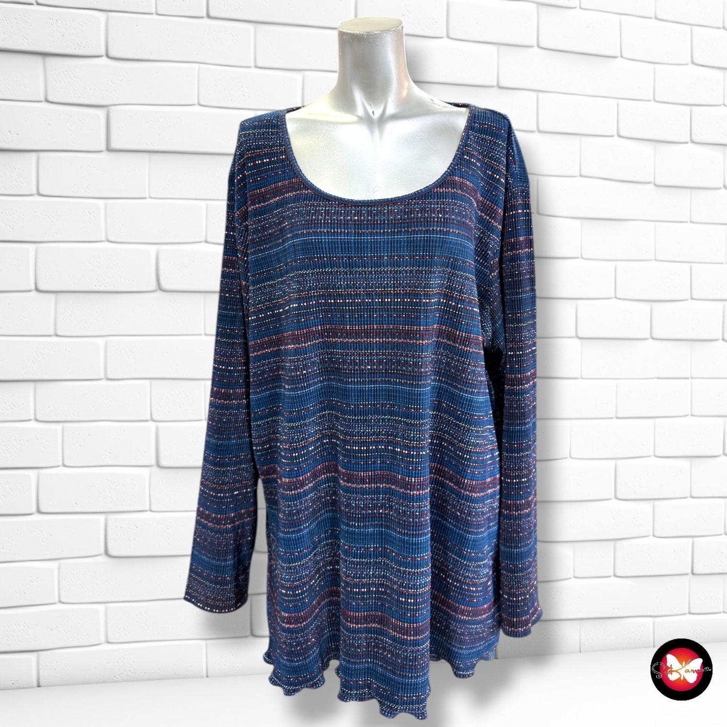 **HOY** Blusa de manga larga plisada  color Azul Talla 50