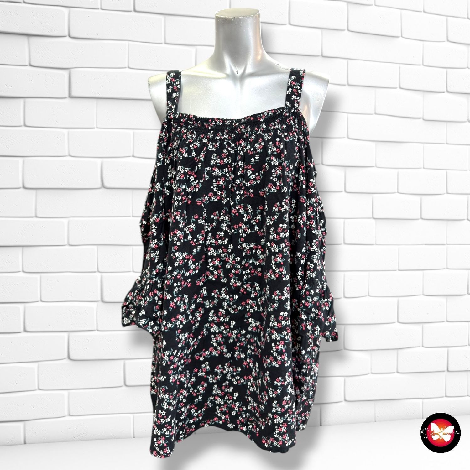 **HOY** Blusa con hombros descubiertos  JANINA color Negro Talla 54