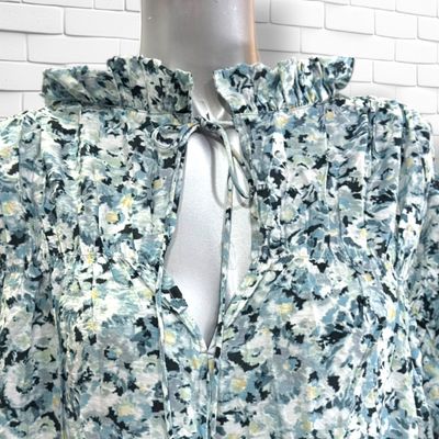 **HOY** Blusón de florecitas  color Celeste Talla 3XL