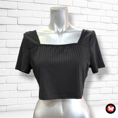 **HOY** Crop top SHEIN color Negro Talla L