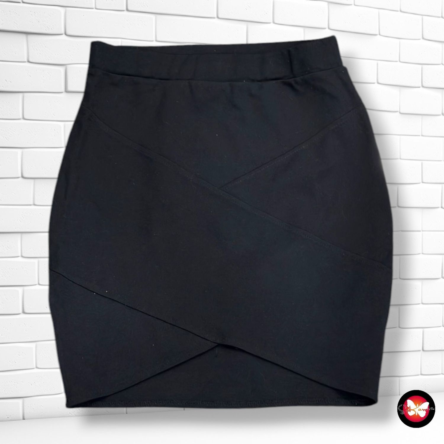 **HOY** Falda elástica COOLCAT color Negro Talla M