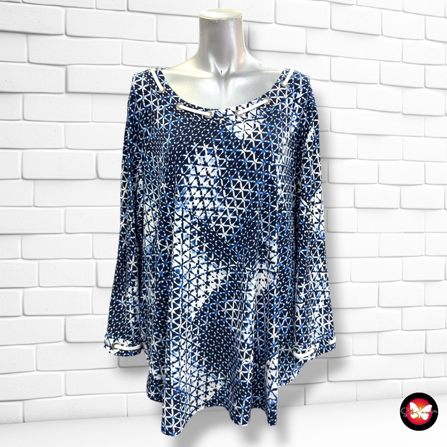 **HOY** Blusa de media manga RUBY RD. color Azul y blanco Talla XL