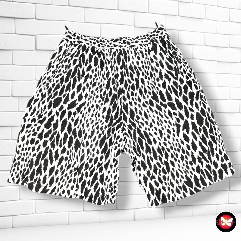 Bermudas sueltitas FABIANI color Blanco y negro Talla 42