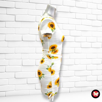 **HOY** Vestido manga corta con drapeado SHEIN color Blanco y amarillo Talla 10-11 años