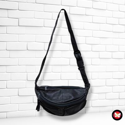 **HOY** Riñonera de piel  color Negro Talla PEQUEÑO