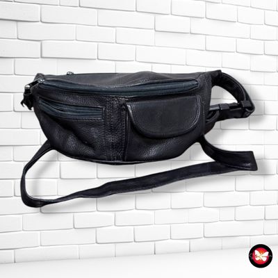 **HOY** Riñonera de piel  color Negro Talla PEQUEÑO