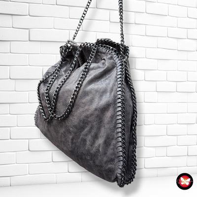 **HOY** Bolso de hombro con cadenas  color Gris Talla MAXI