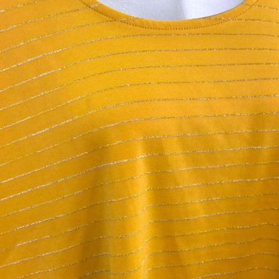 **HOY** Camiseta de manga corta con lurex JANINA color Mostaza Talla 38
