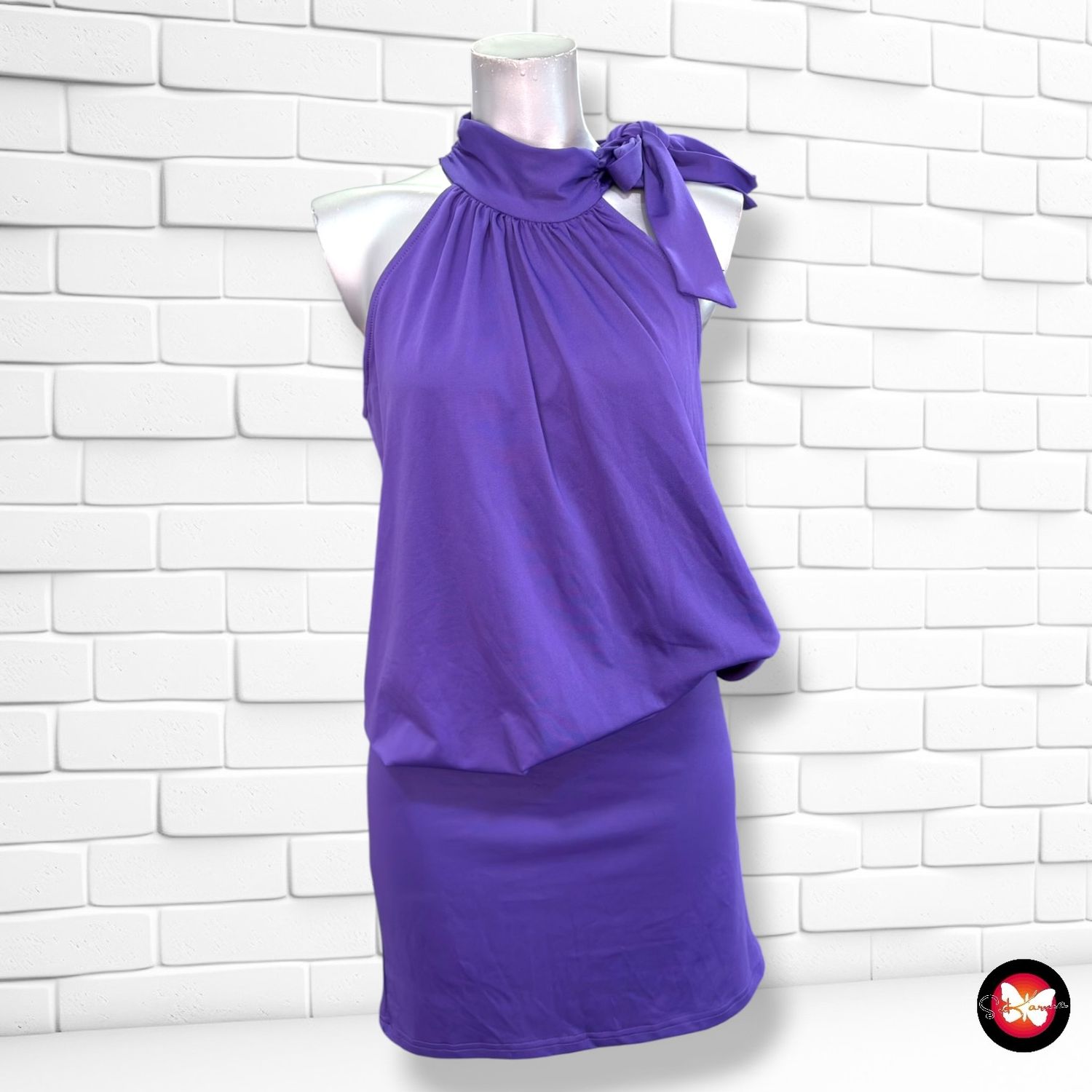 **HOY** Vestido halter LAURA SCOTT color Violeta Talla 38