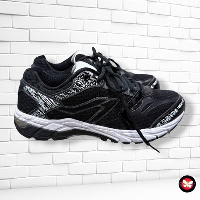 **HOY** Zapatillas deportivas  color Negro y blanco Talla Calzado 39