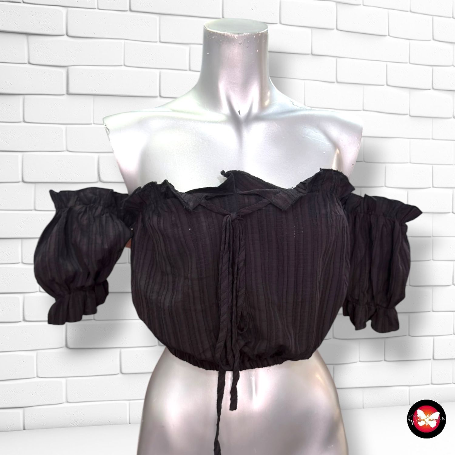 **HOY** Top crop escote barco SHEIN color Negro Talla S
