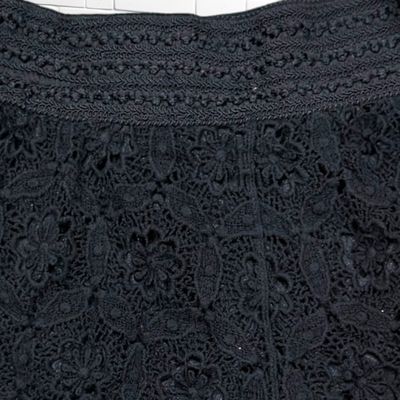**HOY** Short de encaje  color Negro Talla XS