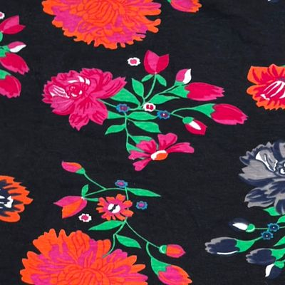 **HOY** Falda elástica de flores HEMA color Varios Talla S