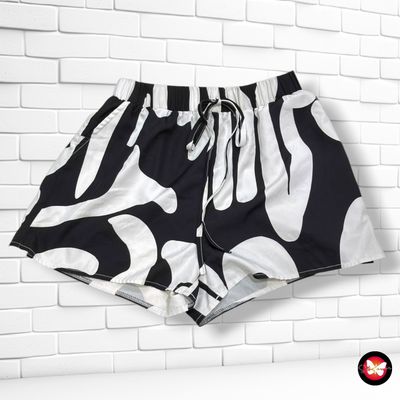 **HOY** Short sueltito SHEIN color Negro y blanco Talla M