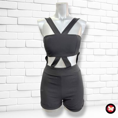 **HOY** Mono corto de noche cut-out  color Negro Talla XS