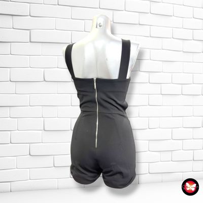 **HOY** Mono corto de noche cut-out  color Negro Talla XS