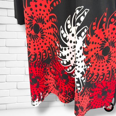 **HOY** Blusa de manga corta  color Negro y rojo Talla XL