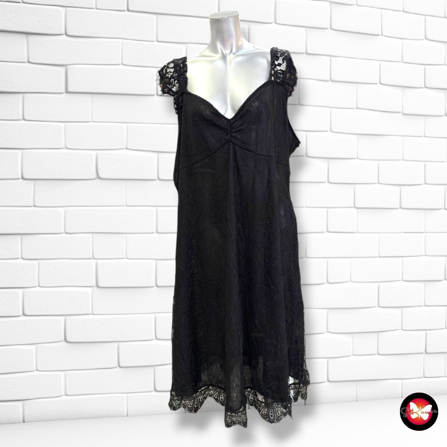 **HOY** Vestido lencero de encaje  color Negro Talla 5XL