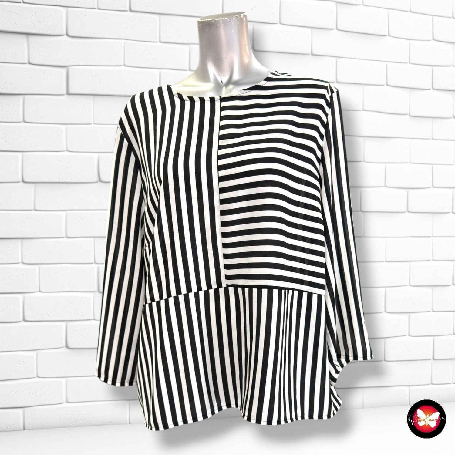 **HOY** Blusa de manga larga de rayitas GRINA TRICOT color Negro y blanco Talla 44