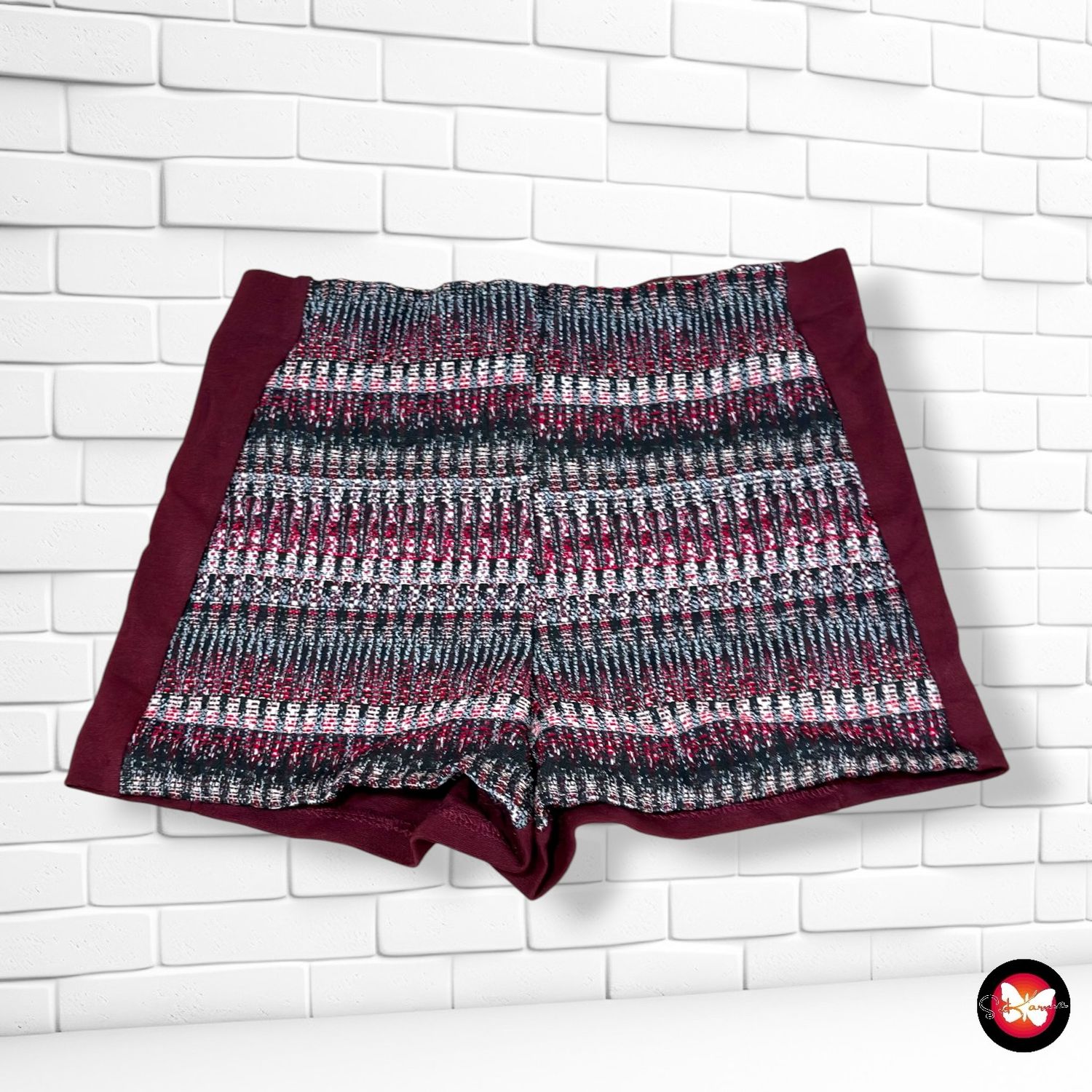 **HOY** Short de vestir PULL&amp;BEAR color Granate y varios Talla M (pequeña)