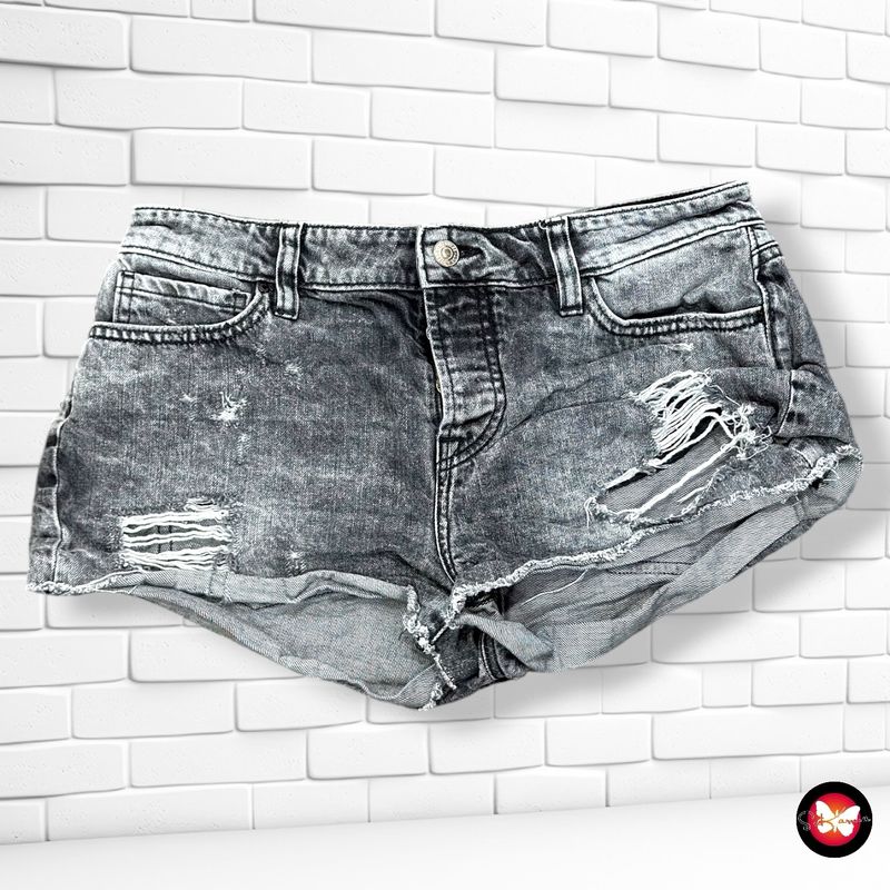 Short GUESS color Gris vaquero Talla M/L (W29)