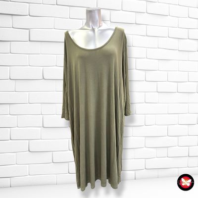 **HOY** Vestido básico JANINA color Verde militar Talla 54