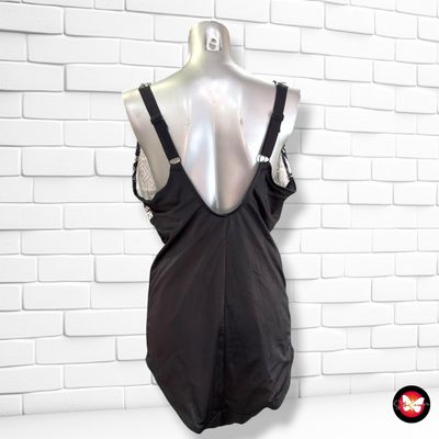 **HOY** Bañador entero  color Negro y blanco Talla 2XL