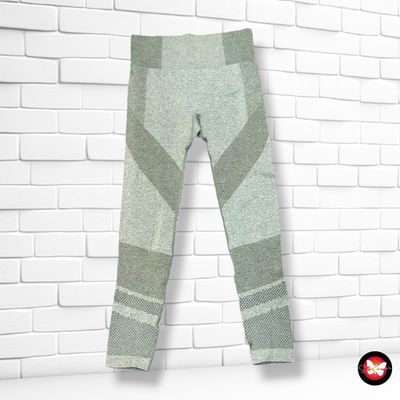 **HOY** Mallas deportivas tobilleras de microfibra color Verde militar Talla M