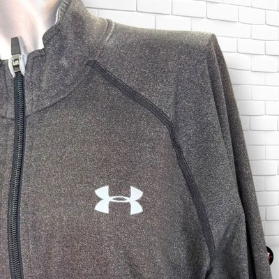 **HOY** Chaqueta deportiva UNDER ARMOUR color Gris Talla Hombre M (grande)