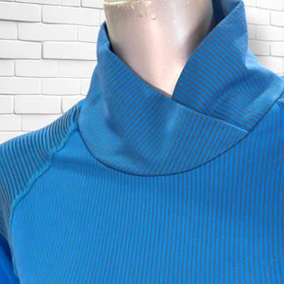 **HOY** Camiseta deportiva de manga larga  color Azul Talla S/M