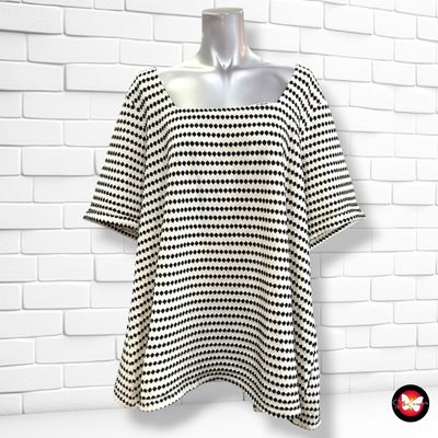 **HOY** Blusa de manga corta KOKO by LOVEDROBE.COM color Blanco y negro Talla ÚNICA GRANDE